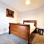 Stay At Granny\'S, 4 Bed Terrace On Iconic Canal