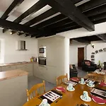 Dunguaire Thatched Cottages