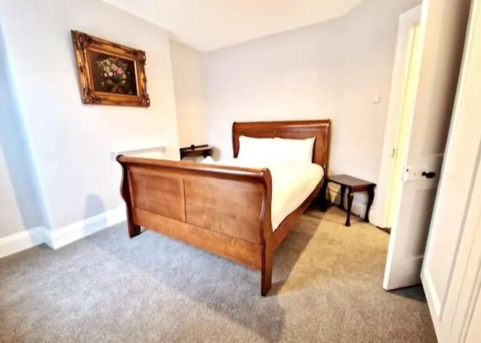Stay At Granny\'S, 4 Bed Terrace On Iconic Canal