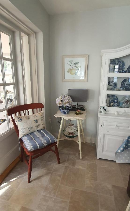 Homestay 124 ,castlelawn Heights, Headford Road Homestay *