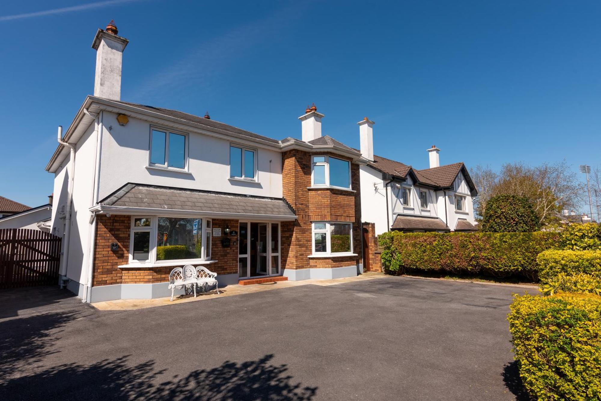 Guest house Avalon House Galway