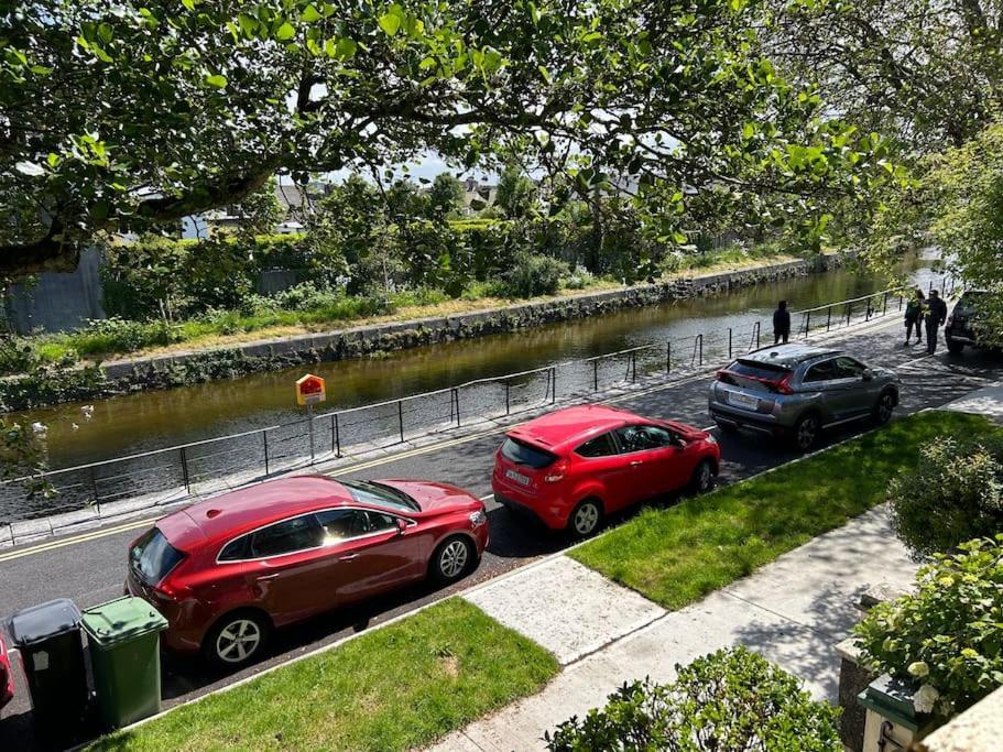 At Granny's, 4 Bed Terrace On Iconic Canal Galway