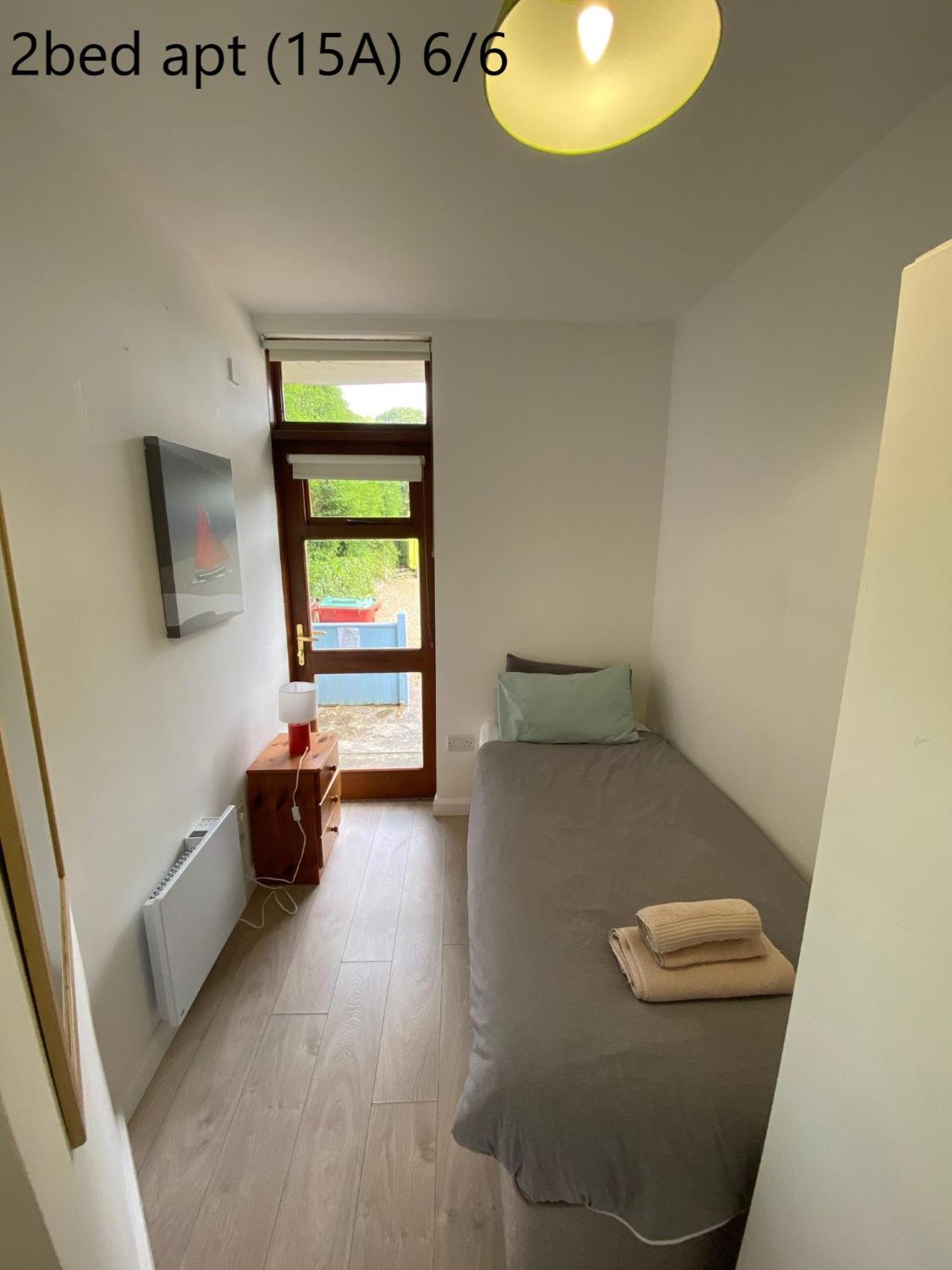 Apartment Crescent Close