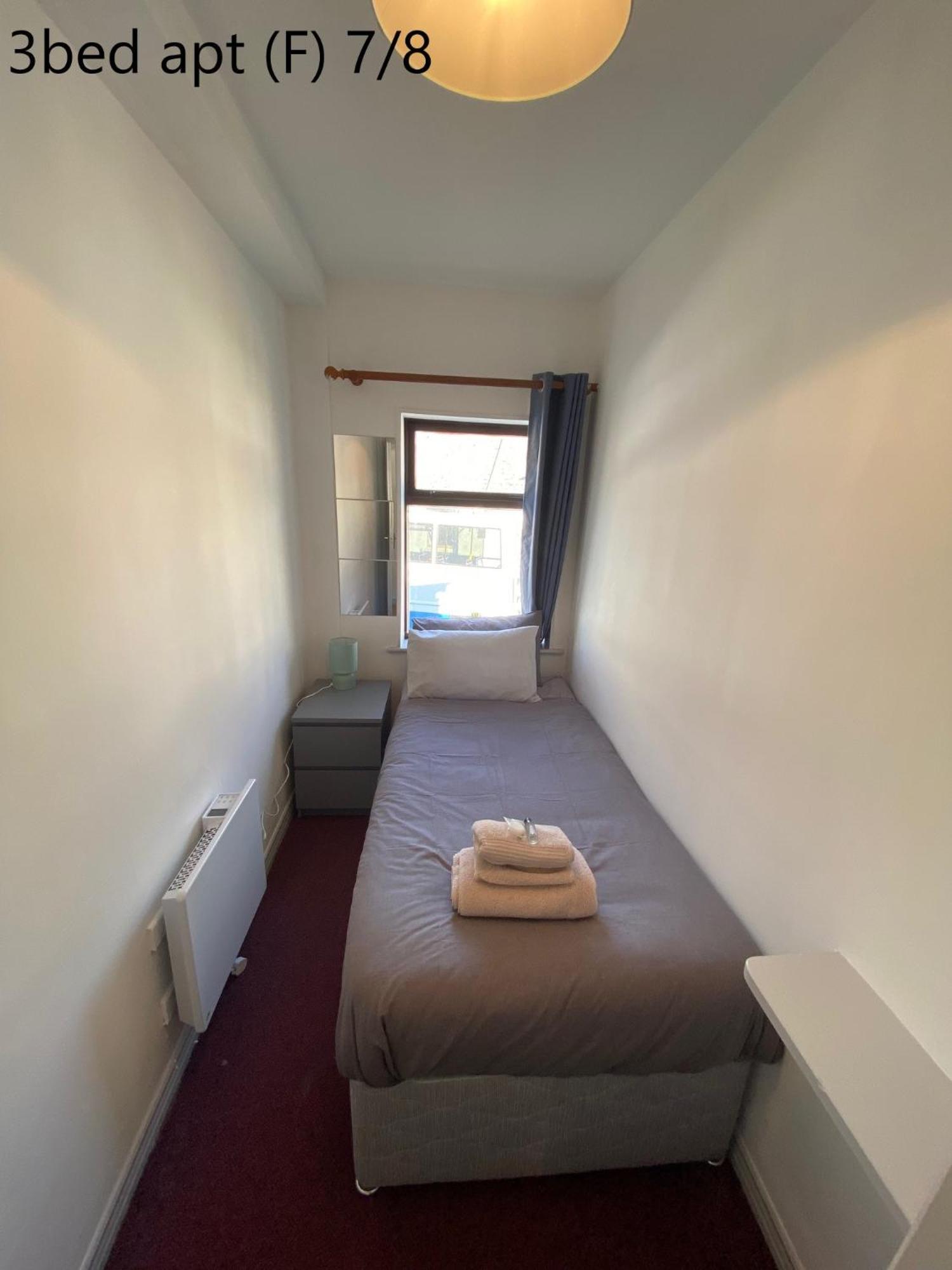 Crescent Close Apartment *