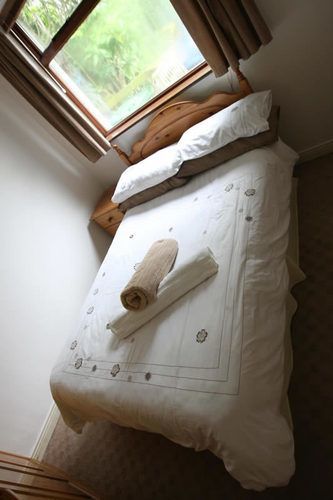Crescent Close Apartment *