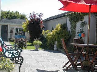 Ross House Hotel