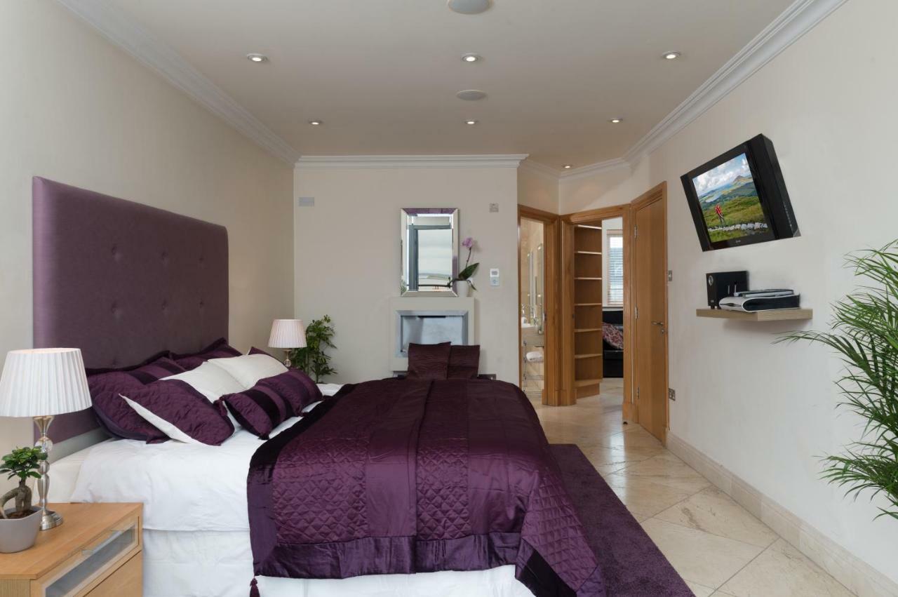 Luxury Center Penthouse *